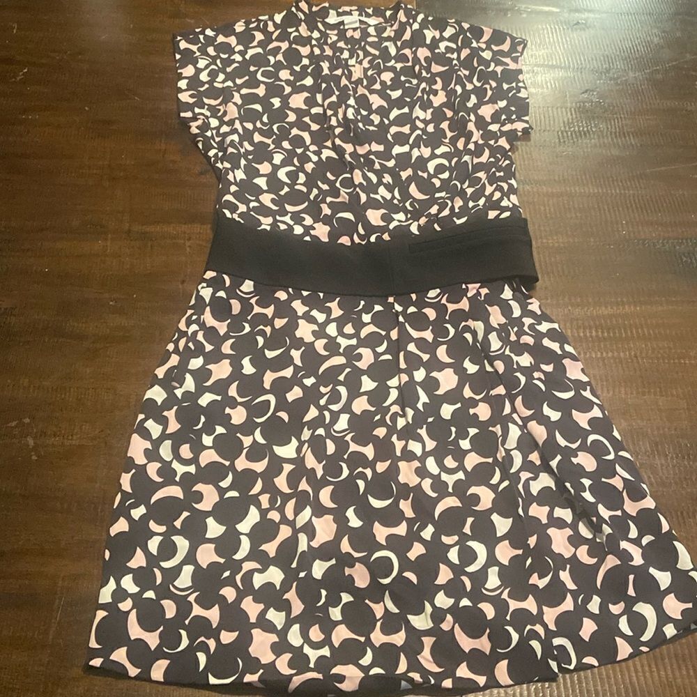 Ladies DVF Diane von Furstenberg Silk Printed Pattern Wrap dress